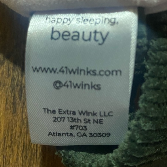 BRAND NEW! “I’m Sleeping” Pink Sleep Mask by 41 WINKS at Nordstrom. Great gift! - Picture 3 of 9